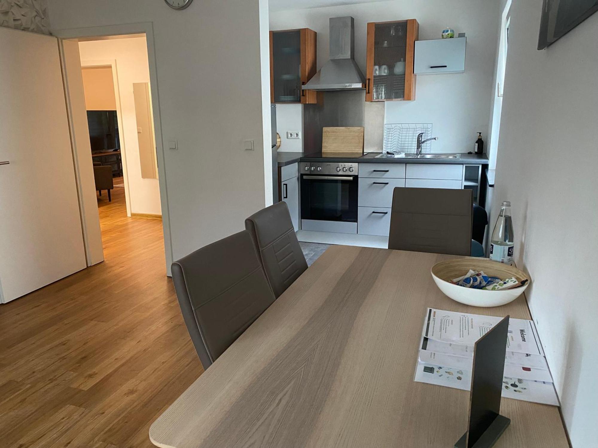 Apartment Roomy Comfort - Zwischen Heidelberg Und Mannheim Edingen-Neckarhausen Ngoại thất bức ảnh